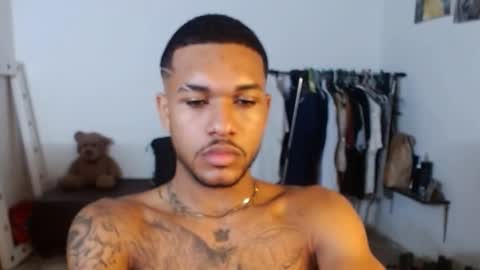 Snapshot of aron_7 chatting on 01-20-25, 03:15 aron_7 online show from 01-20-25, 03:15