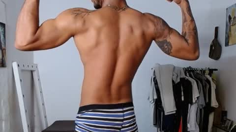 Snapshot of aron_7 chatting on 02-13-25, 02:23 aron_7 online show from 02-13-25, 02:23