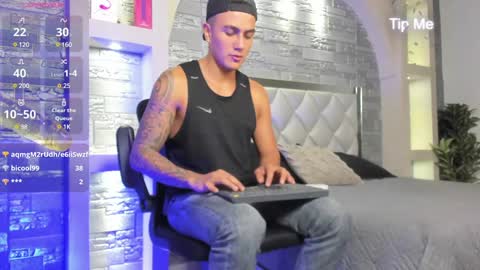 Snapshot of aron_bolt chatting on 01-15-25, 05:58 ARON BOLT online show from 01-15-25, 05:58
