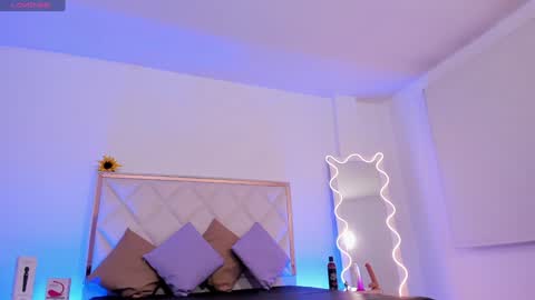  your aron  online show from 01-11-25, 03:34