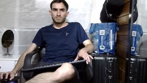 Aron G Franco online show from 11-11-25, 04:07