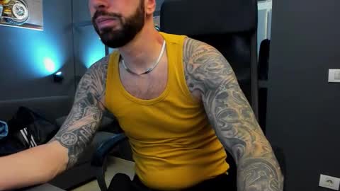 AronGrant online show from 11-28-25, 10:18