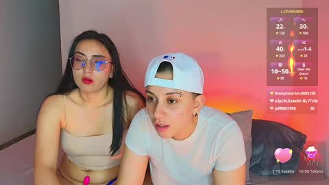 Snapshot of arontroy_wi chatting on 12-09-24, 06:34 noah and ivy online show from 12-09-24, 06:34