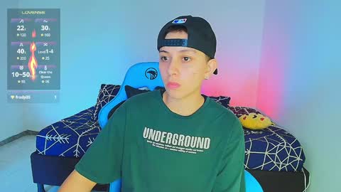 Snapshot of arontroy_wi chatting on 01-23-25, 06:14 noah and ivy online show from 01-23-25, 06:14