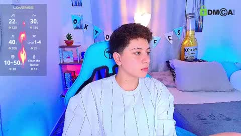 Snapshot of arontroy_wi chatting on 09-26-25, 11:09 noah and ivy online show from 09-26-25, 11:09