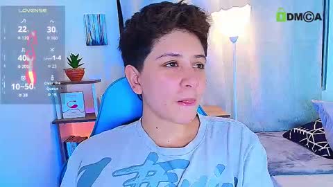 Snapshot of arontroy_wi chatting on 10-10-25, 07:18 noah and ivy online show from 10-10-25, 07:18