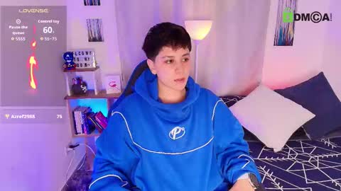 Snapshot of arontroy_wi chatting on 11-18-25, 10:09 noah and ivy online show from 11-18-25, 10:09