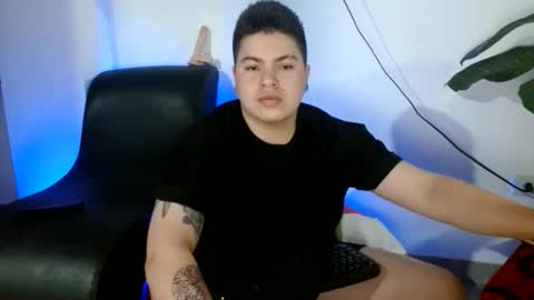 aroon_1923 online show from 04-08-26, 02:33