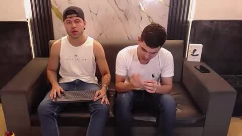 Aroon   online show from 03-27-26, 04:29