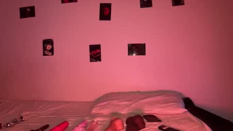 Arrabella online show from 12-21-25, 11:12