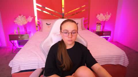 arrinawair online show from 10-09-25, 07:50