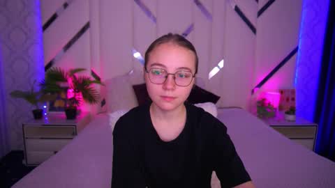 arrinawair online show from 10-23-25, 07:51