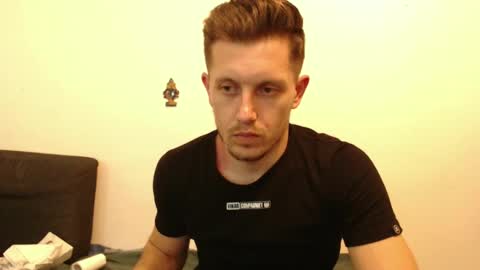 Snapshot of arromwilliam90 chatting on 01-19-25, 08:30 arromwilliam90 online show from 01-19-25, 08:30