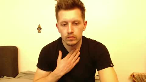 Snapshot of arromwilliam90 chatting on 02-15-25, 10:00 arromwilliam90 online show from 02-15-25, 10:00