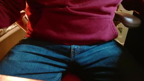 Snapshot of arrrr3 chatting on 10-28-25, 01:20 arrrr3 online show from 10-28-25, 01:20