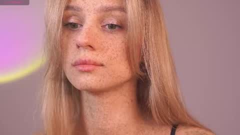 Snapshot of artease chatting on 03-08-25, 08:00 Arti Next Streams - online show from 03-08-25, 08:00