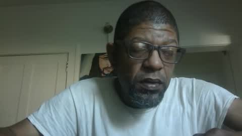 Snapshot of arteblazze chatting on 10-09-25, 02:26 Arteblazze not daddy boy bitch or nigga online show from 10-09-25, 02:26