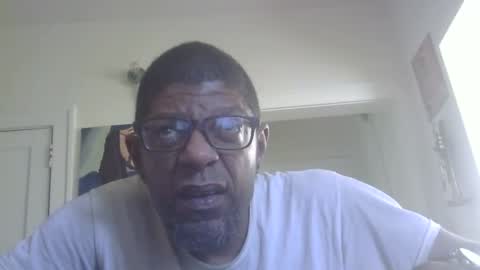 Snapshot of arteblazze chatting on 10-15-25, 09:59 Arteblazze not daddy boy bitch or nigga online show from 10-15-25, 09:59