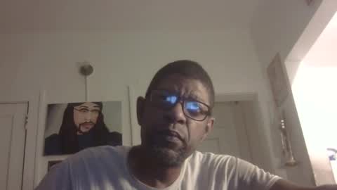 Snapshot of arteblazze chatting on 10-17-25, 06:27 Arteblazze not daddy boy bitch or nigga online show from 10-17-25, 06:27