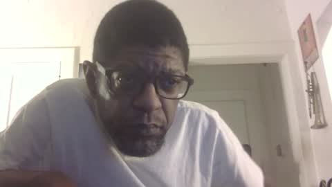 Snapshot of arteblazze chatting on 11-02-25, 02:25 Arteblazze not daddy boy bitch or nigga online show from 11-02-25, 02:25