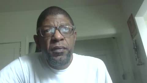 Snapshot of arteblazze chatting on 11-11-25, 03:12 Arteblazze not daddy boy bitch or nigga online show from 11-11-25, 03:12