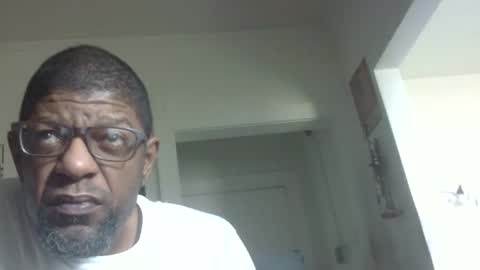 Snapshot of arteblazze chatting on 11-14-25, 04:49 Arteblazze not daddy boy bitch or nigga online show from 11-14-25, 04:49