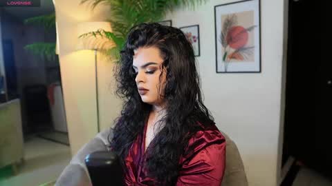 Snapshot of artechloe chatting on 12-24-24, 10:49 Chloe online show from 12-24-24, 10:49