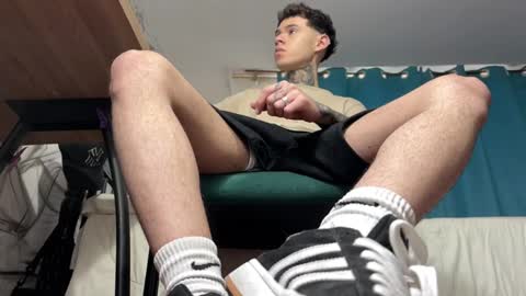   online show from 12-04-24, 11:41