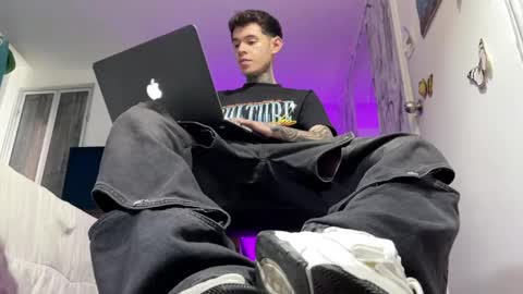   online show from 12-09-24, 07:29