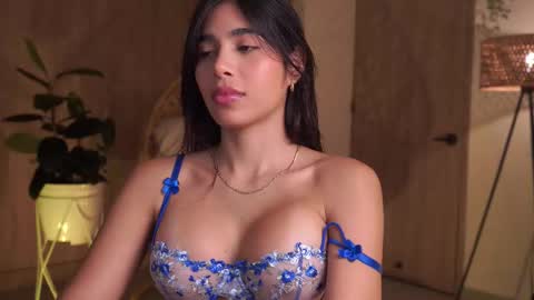 Amanda online show from 11-14-25, 01:37