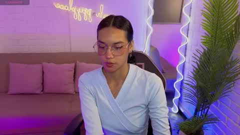 artemiss_tay online show from 09-23-25, 07:17