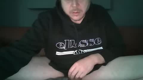 Snapshot of arthure944491 chatting on 11-10-25, 12:04 arthure944491 online show from 11-10-25, 12:04