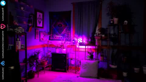 Artie Paints online show from 12-13-24, 12:42