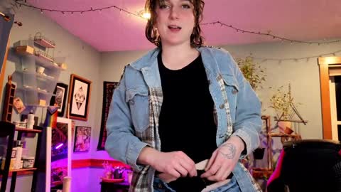 Artie Paints online show from 12-28-24, 10:23