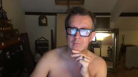 artisterotic online show from 11-06-25, 08:43