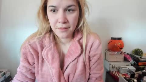 MIA online show from 02-05-25, 10:41