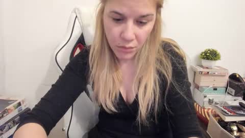 MIA online show from 02-12-25, 09:01