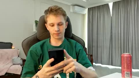 Archie online show from 10-26-25, 04:29