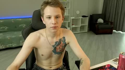 Archie online show from 11-22-25, 05:06