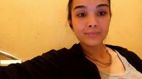 Amina online show from 12-18-25, 07:31