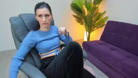 Arya online show from 01-19-26, 06:17