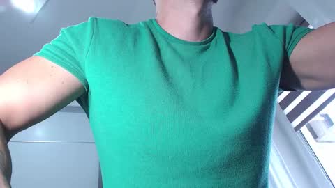 AryanAian1 online show from 11-19-25, 09:53