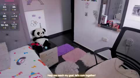 Snapshot of aryricci chatting on 02-18-26, 06:48 natalia online show from 02-18-26, 06:48