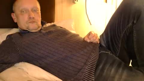 aryton_67 online show from 12-05-24, 06:33