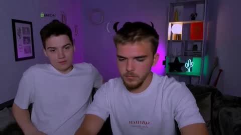 ash_raven_ online show from 09-09-25, 07:46