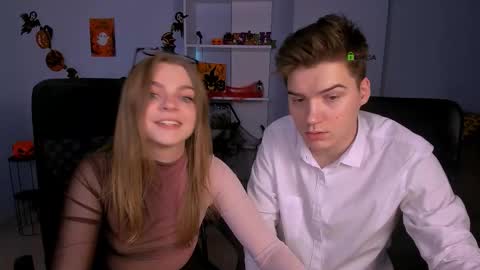 ash_raven_ online show from 10-27-25, 08:13