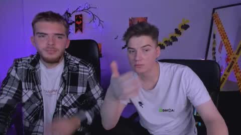 ash_raven_ online show from 11-02-25, 08:11