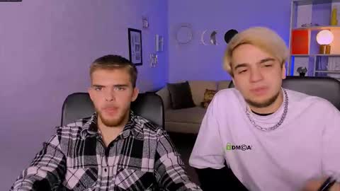 ash_raven_ online show from 11-06-25, 09:21