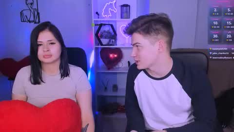 ash_raven_ online show from 11-12-25, 03:29