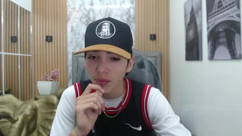 Snapshot of asher_costa chatting on 02-06-26, 07:06 Asher Costa online show from 02-06-26, 07:06